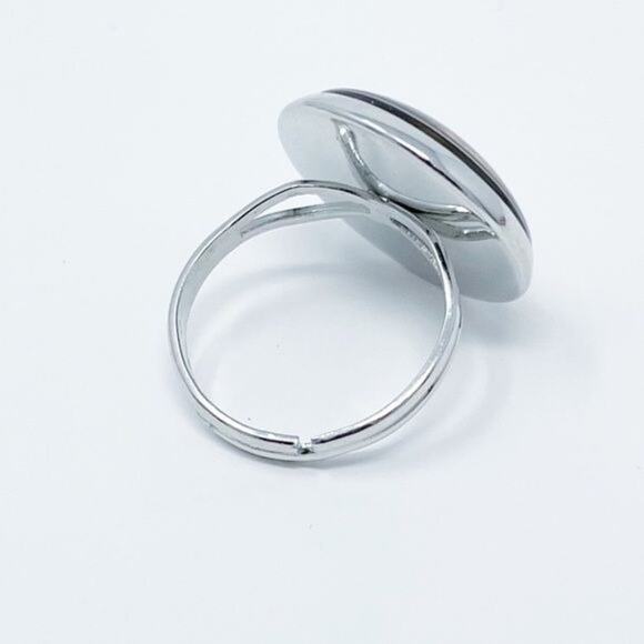 Mother and Child Wearable Art Ring - Picture 5 of 5